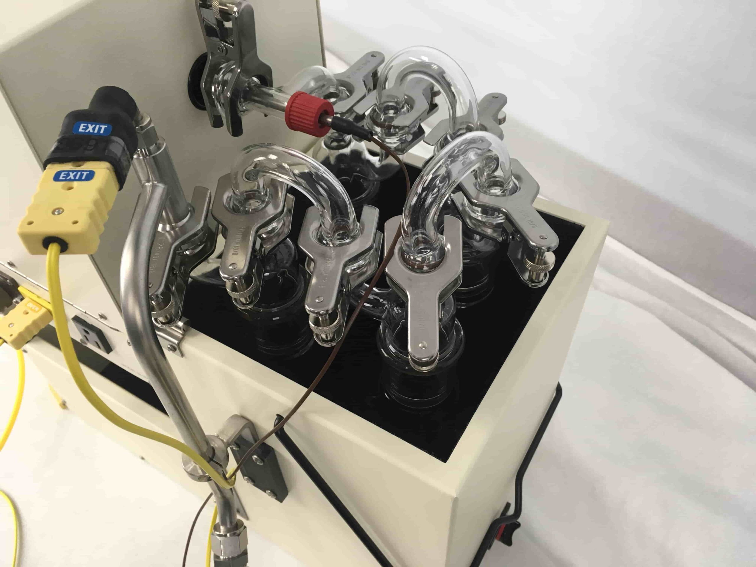 Method-5-Glassware-Closeup-Shot-7-min.jpg – Apex Instruments (US)